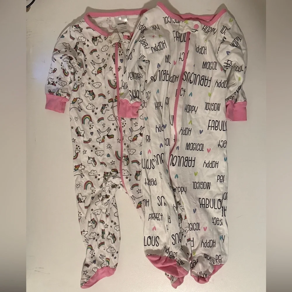 Great Condition! 2-Pack Baby Girl Zip Footed Pajamas, 3-6 Months